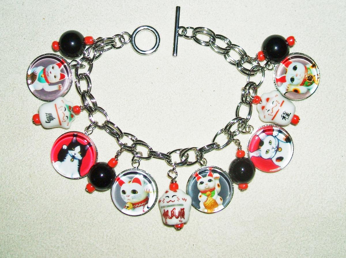 Maneki Neko Lucky Fortune Money Cat Charm Bracelet