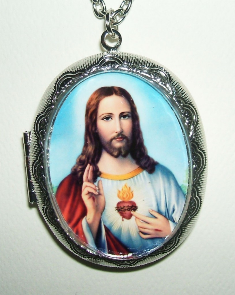 Sacred Heart Of Jesus Necklace Locket Vintage Religious Prayer Card Art